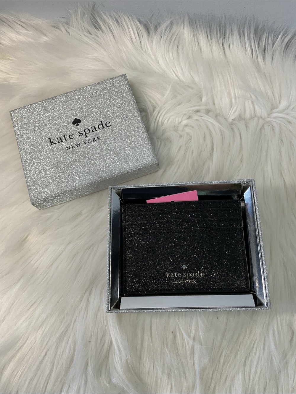 Nwt  Kate Spade Joeley Tinsel Glitter Slim Card Case in Black. NEW